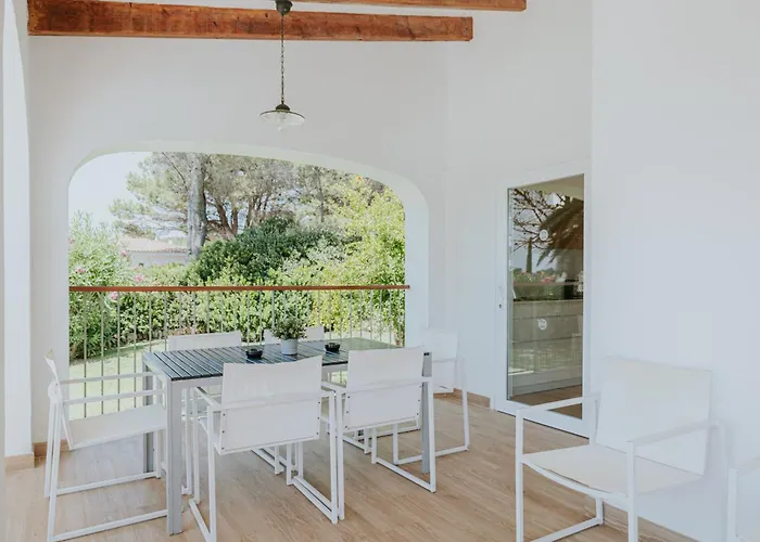 Santo Tomas - Evita *