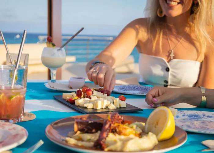 Santo Tomas - Evita * Es Migjorn Gran